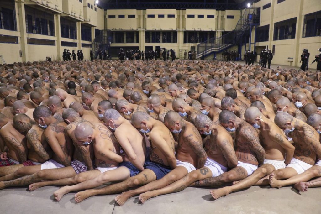 Interno carceri El Salvador